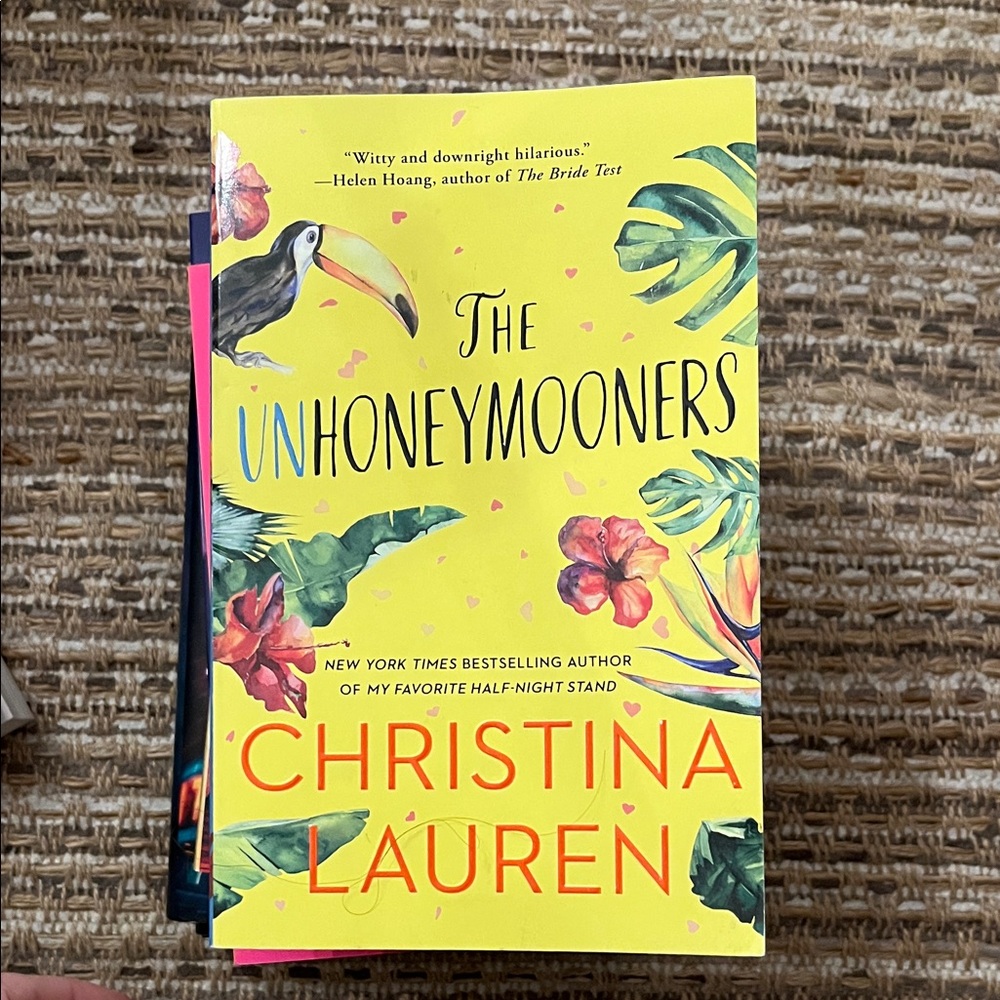The Unhoneymooners Book by Christina Lauren